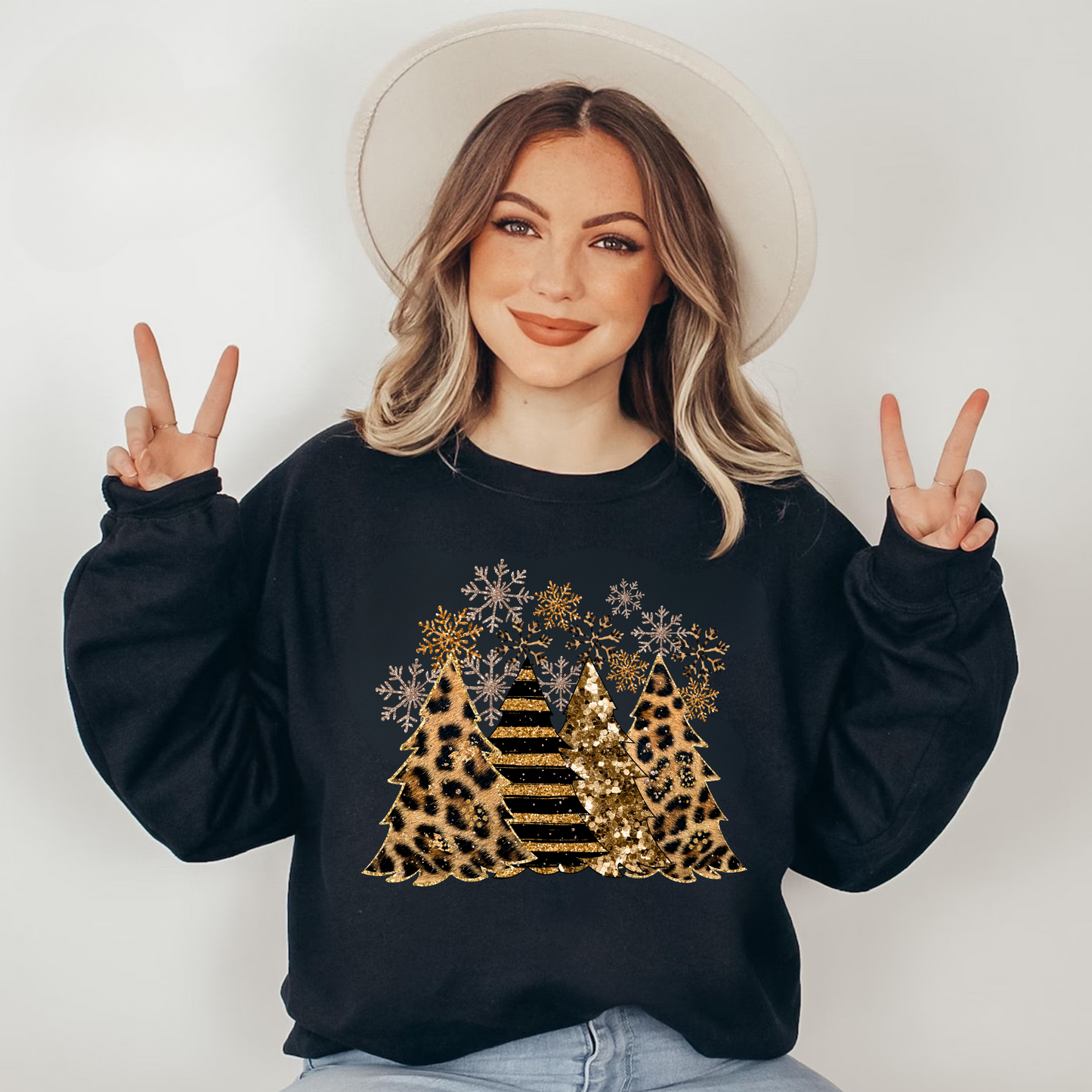 Black and golden leopard Christmas tree Sweatshirt